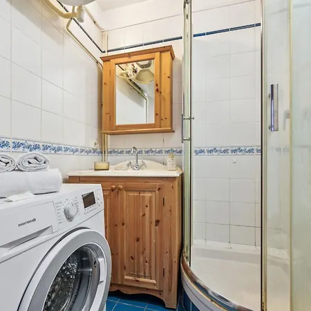 Eiffel Tower & Des Invalides - 1br - Cityapartmentstay Apartment
