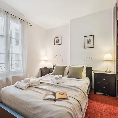 Eiffel Tower & Des Invalides - 1br - Cityapartmentstay